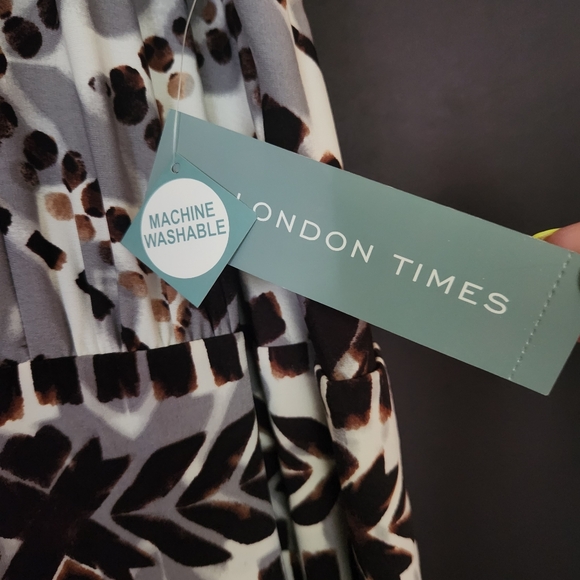 NWT London Times Maxi Dress Wood Stamp Batik Halter-Neck womens size 14 - Picture 8 of 15